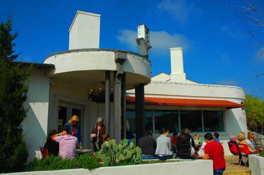 The porch and entrance at Smoke