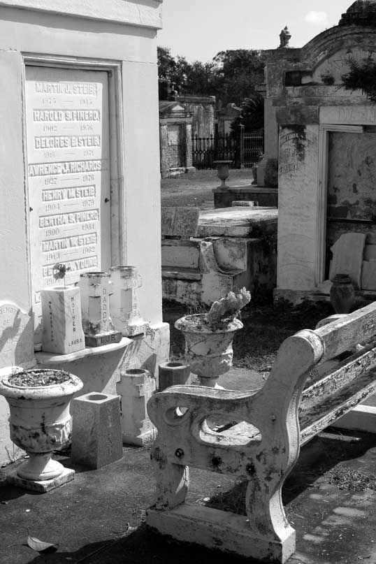 Lafayette Cemetery No. 1, New Orleans