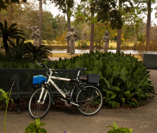 My Commuter Bike in Audubon Park, New Orleans (click to enlarge)