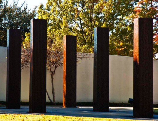 Jesús Bautista Moroles Fountain Columns (click to enlarge)