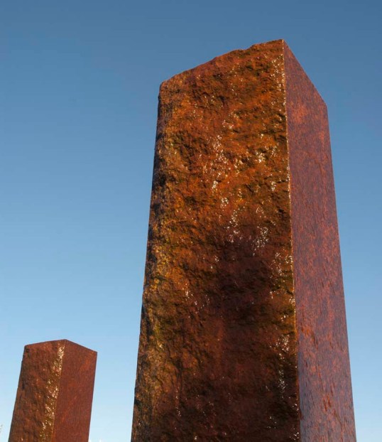 Jesús Bautista Moroles Fountain Columns (click to enlarge)