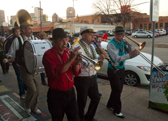 First Annual Deep Ellum Mardi Gras Parade (click to enlarge)