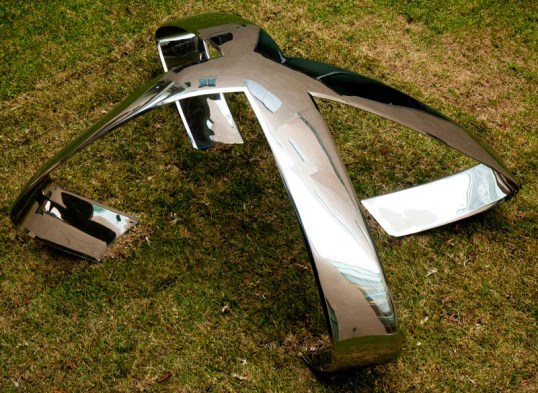 Liz Larner X,  UTD, Richardson, Texas (click to enlarge)