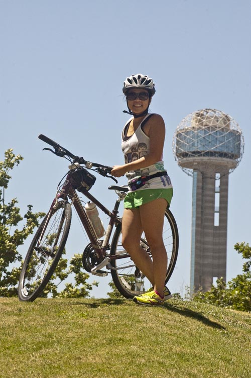 There is a cool little hill in Belo Garden Park