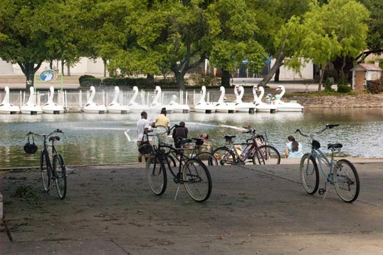 Bikes along Leonhardt Lagoon in Fair Park.